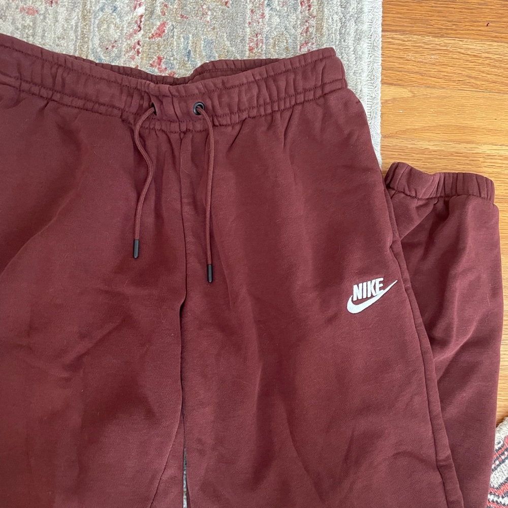 nike joggers